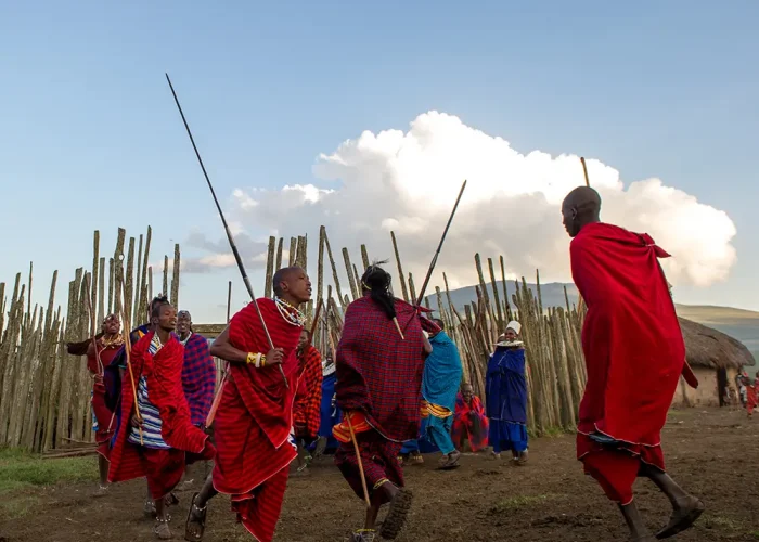 maasai-boma-dance ngorongoro